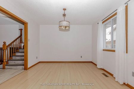 1754 Jalna Boulevard - Photo 2