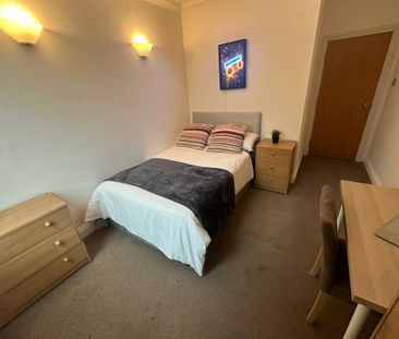 4 bedroom flat share to rent - Photo 5