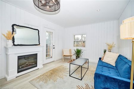 For Lease - 365 Elmwood Avenue, Fort Erie, Ontario - Photo 2