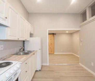 5431 Bridge Street - 2 | 5431 Bridge Street -, Niagara Falls - Photo 1