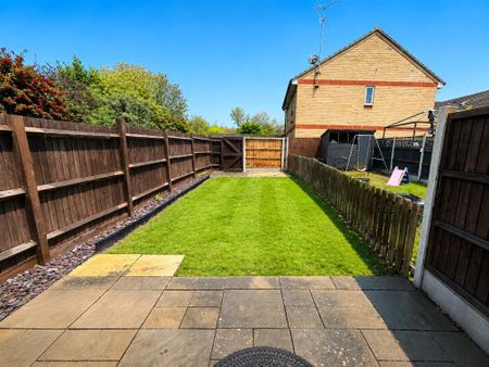 2 bedroom terraced house to rent - Photo 5