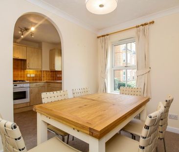 2 bedroom apartment to rent - Photo 3