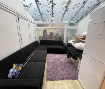 4 bedroom house to rent - Photo 1