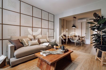 4 room luxury Apartment for rent in Barcelona, Spain - Photo 3