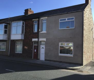 3 bedroom terraced house to rent - Photo 1