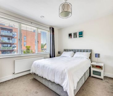 17 Larkfield View, Clay Farm, Leopardstown, Dublin 18, County Dublin - Photo 3