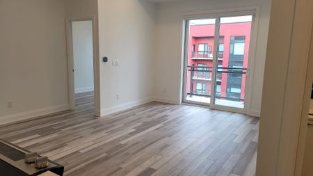 For Lease - 3250 Carding Mill Trail Unit# 524, Oakville, Ontario - Photo 5