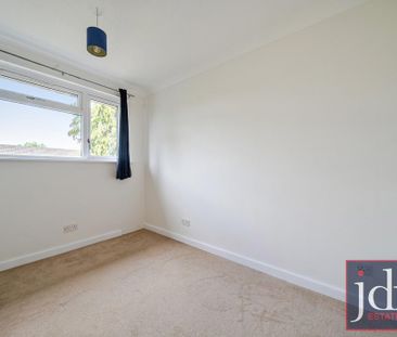 2 bedroom maisonette to rent - Photo 2