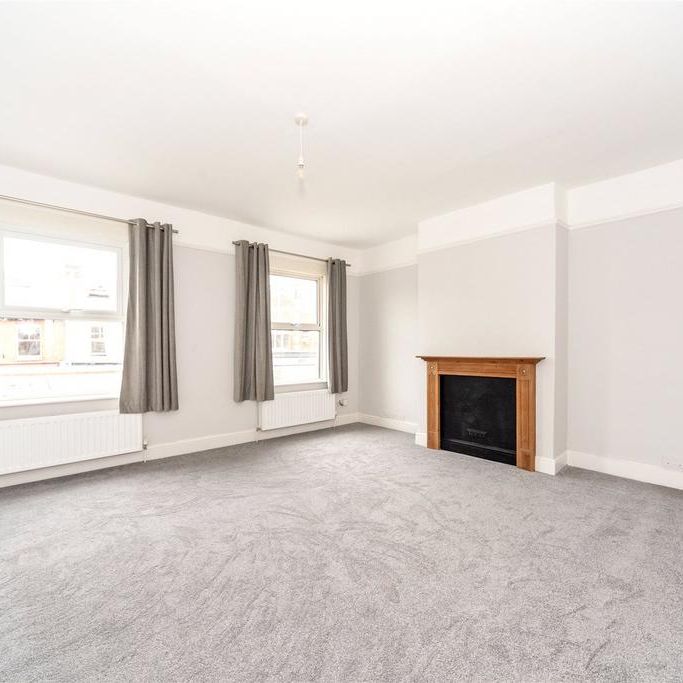 3 bedroom apartment to rent - Photo 1