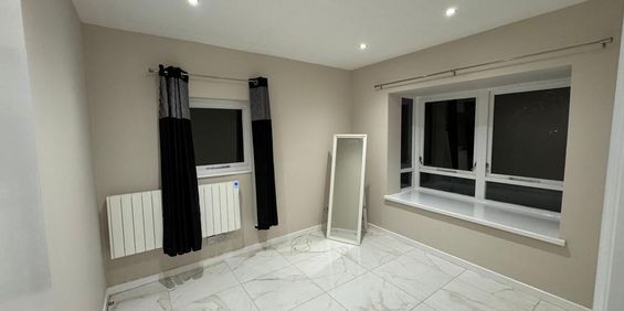 1 bedroom in a flat share to rent - Photo 3