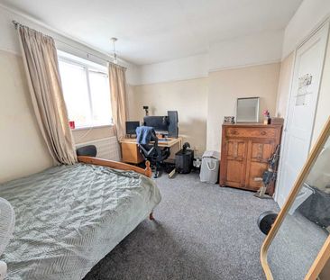 South Park Avenue, Norwich - Photo 3