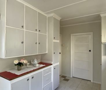 8 Punjab Street, Khandallah - Photo 2