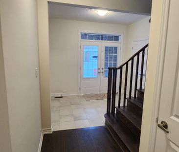 For Lease - 338 Fleetwood Drive, Oshawa, Ontario - Photo 6
