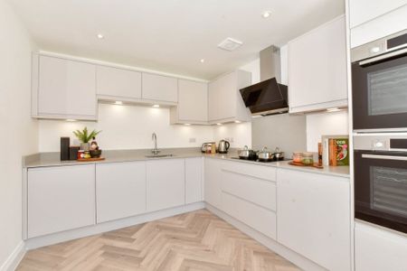 4 bedroom terraced house to rent - Photo 2