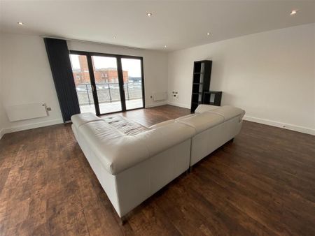 2 bedroom duplex to rent - Photo 3