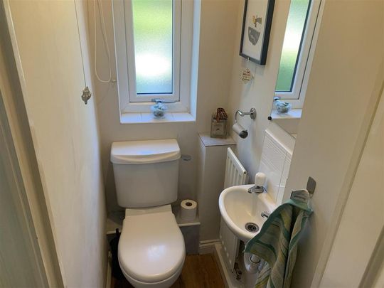 4 bedroom detached house to rent - Photo 1