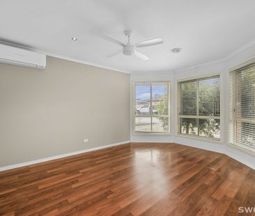 Spacious three bedroom home in quiet and convenient location - Photo 3