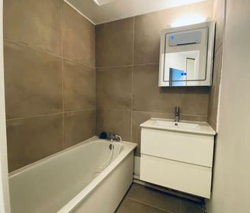 Location Appartement 1 pièce Meublé 22m² MAUGUIO 34130 - Photo 4