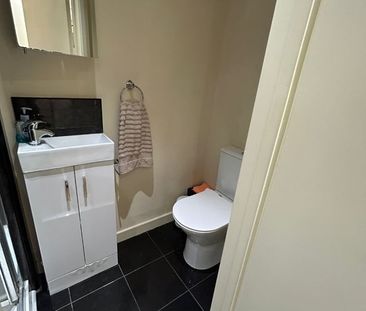 Studio Flat, Willesden Green, NW2 - Photo 6