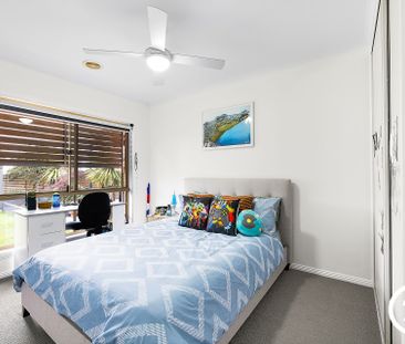 Large & Luxurious in a Prime Location - Photo 5