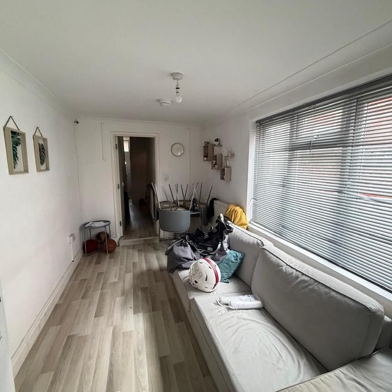 5 bedroom house to rent - Photo 1