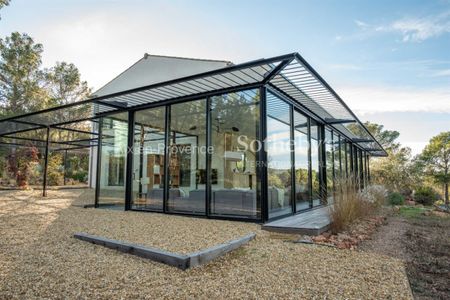 Propriéte d'exception au pied de la Sainte Victoire - Photo 2