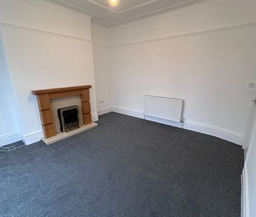 3 Bed Terraced House, Eddisbury Road, CH44 - Photo 6