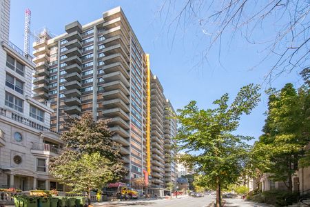 3460 Peel Street - Photo 3