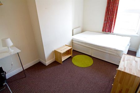 Thornville Mount, Hyde Park, LS6 1JX, Leeds - Photo 3