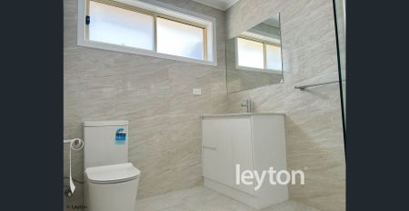 Fully renovated 3-bedroom Home - Photo 3