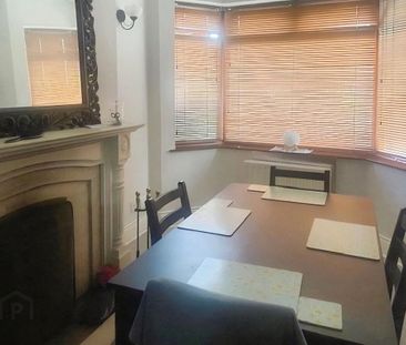 80 Lough Road, Lurgan, BT66 6JJ - Photo 1