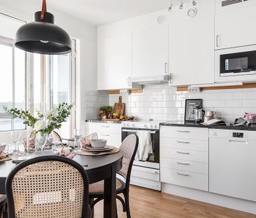 Rådsvägen 9, Sjödalen-Fullersta - Foto 3