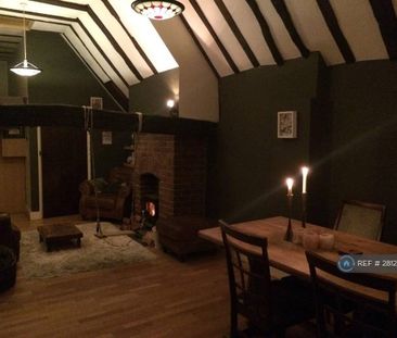 3 bedroom flat to rent - Photo 2