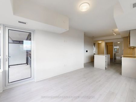 395 Dundas Street W #818 - Photo 3
