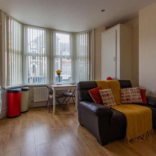 Colum Road, Cathays, CF10 - Photo 1