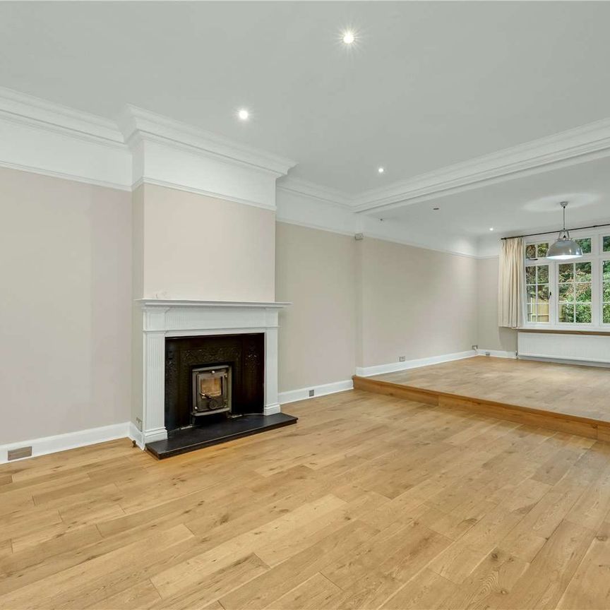 Set in a prime location, this substantial Edwardian home offers space, character, modern convenience, a mature garden, and tandem garage. - Photo 1