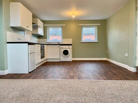 1 Bed Flat, Moscow Drive, L13 - Photo 4