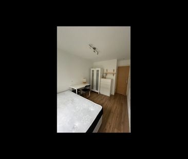 Room in a Shared Flat, London, NW6 - Photo 2