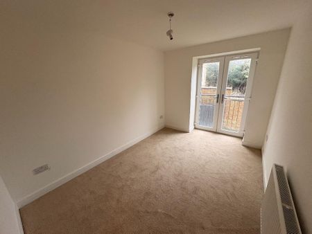 2 bedroom flat to rent - Photo 4