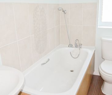 High Street, Lytchett Matravers, Poole - Photo 4