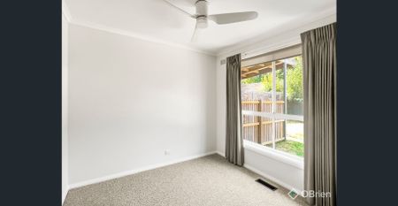 Charming Home In A Fantastic Location! - Photo 5