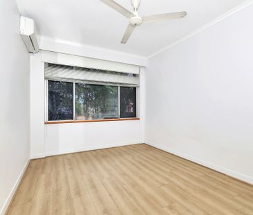 1/125 Smith Street - Photo 2