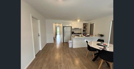 3 Bedrooms Included Utilities!!! - Photo 3