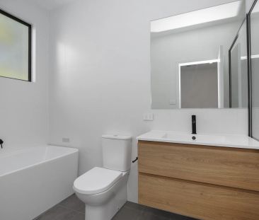 3 Bedroom Townhouse - Photo 5