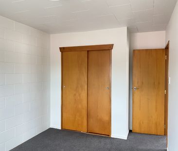 Tidy Upstairs 1-Bedroom Unit for Rent in Hamilton East – $350/Week ... - Photo 5