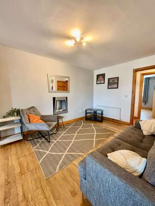 Apartment to Rent: 2 Benrue, Rathasker Road, Naas, Kildare - Photo 1