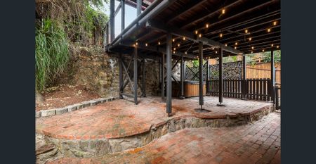 Fully Furnished House In Central Red Hill - Photo 4