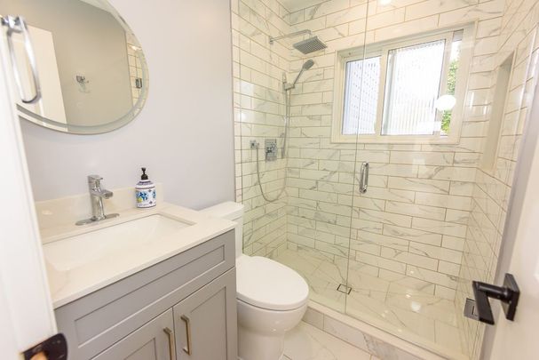 For Lease - 250 Ashley Street, Belleville, Ontario - Photo 1