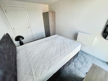 2 bedroom apartment to rent Castle Street, Luton, Bedfordshire, LU1 - Photo 5