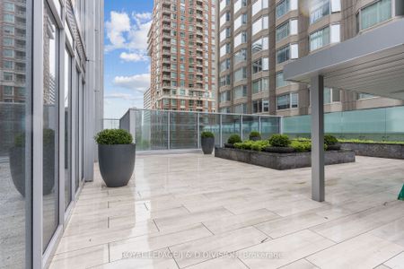 For Lease - 200 Cumberland Street Unit# 2603, Toronto, Ontario - Photo 4